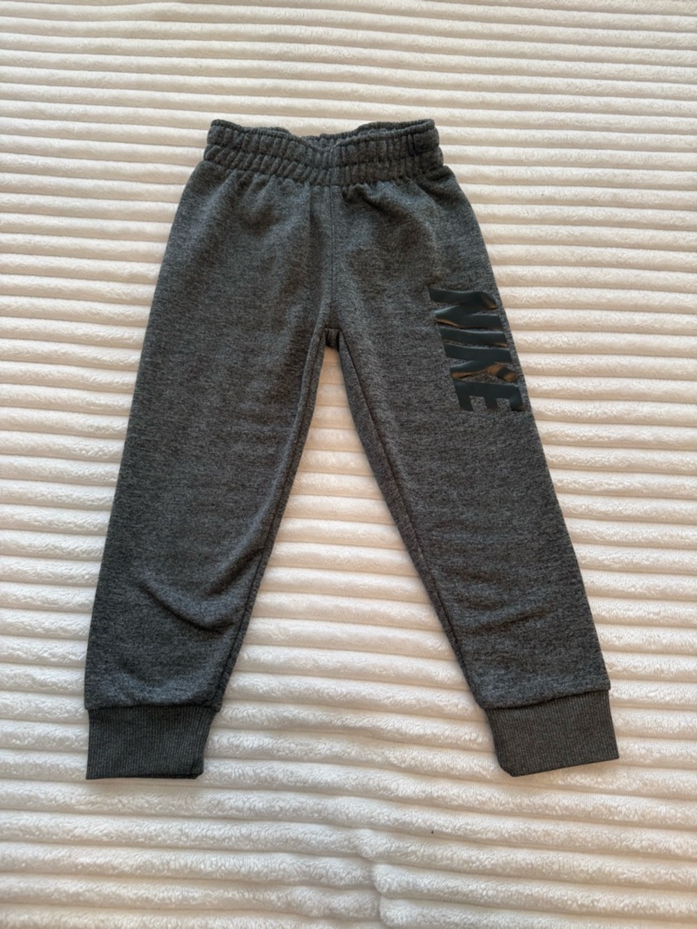 Nike Kids Dark Gray Jogger Sweatpants with Side Logo